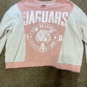 Zoe + Liv: sweatshirt